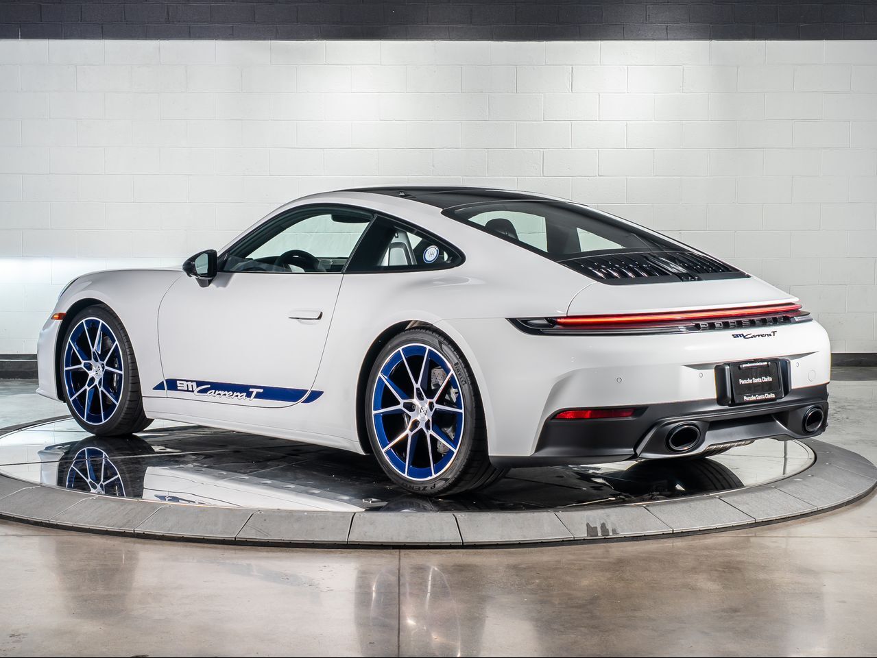 2026 Porsche 911 T photo 3