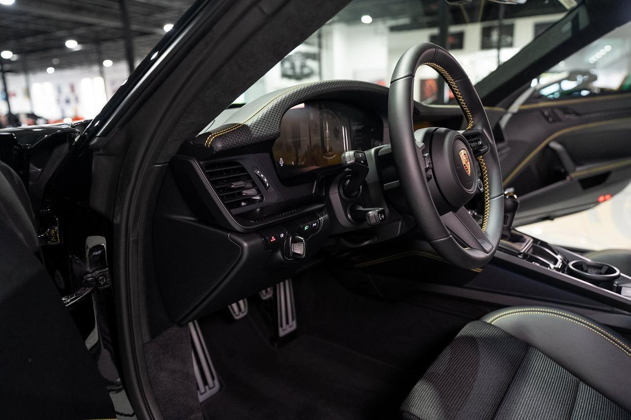 2026 Porsche 911 GT3 Touring 6-SPEED MANUAL! Extended leather,Exclusive Design taillights,PCCB AND MUCH MORE!! Fort Lauderdale FL