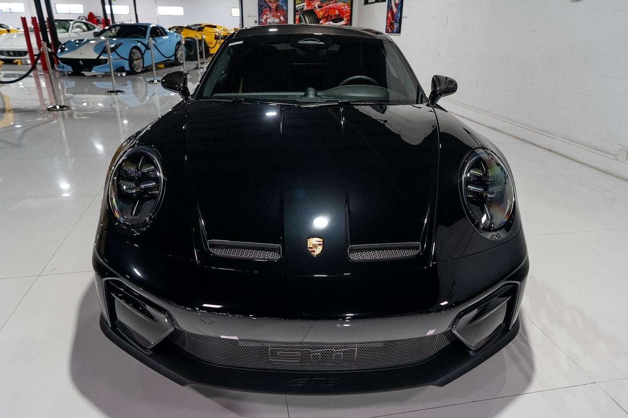 2026 Porsche 911 GT3 Touring 6-SPEED MANUAL! Extended leather,Exclusive Design taillights,PCCB AND MUCH MORE!!