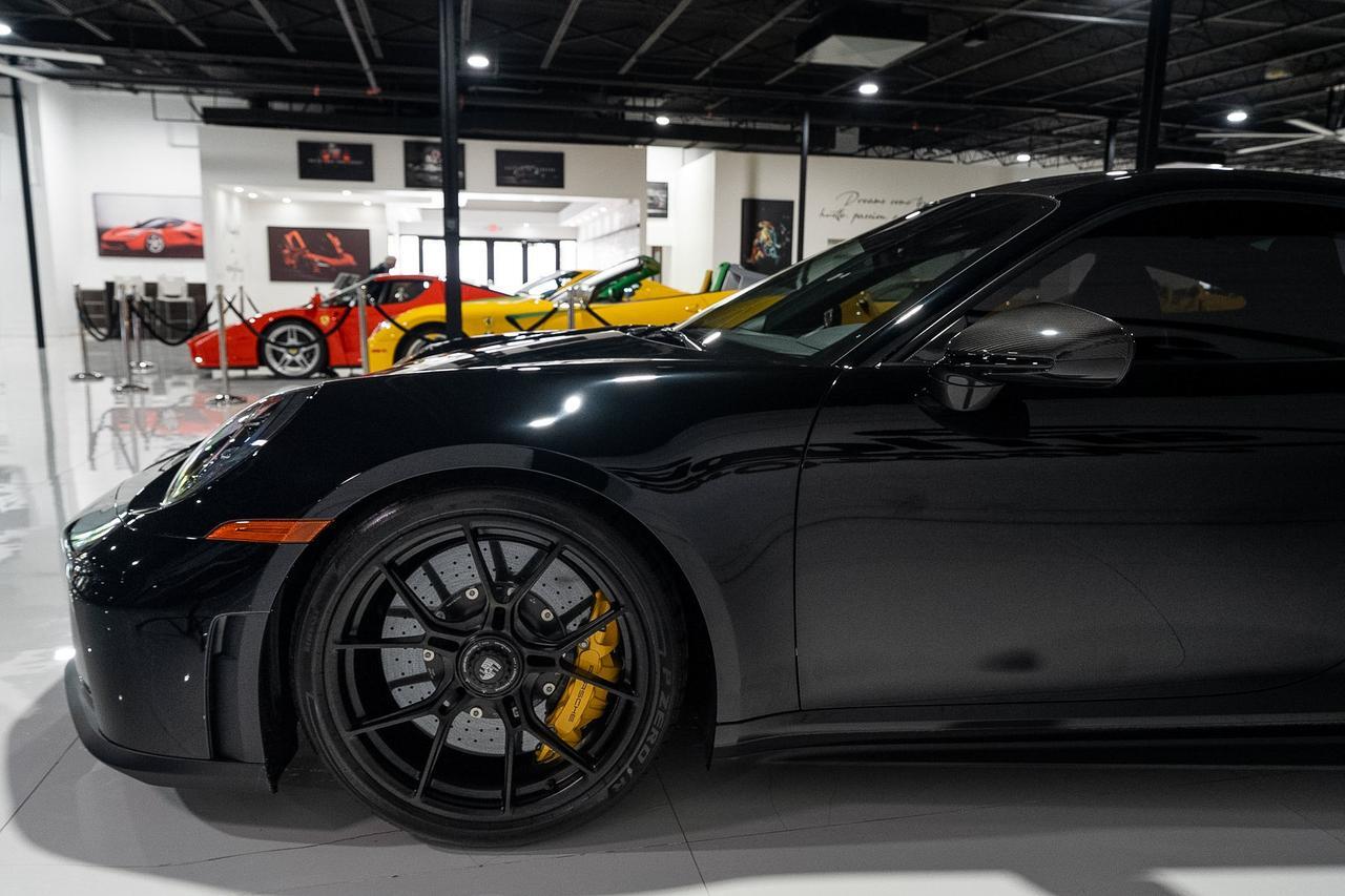 2026 Porsche 911 GT3 Touring 6-SPEED MANUAL! Extended leather,Exclusive Design taillights,PCCB AND MUCH MORE!! Fort Lauderdale FL