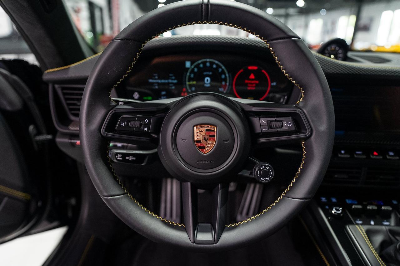 2026 Porsche 911 GT3 Touring 6-SPEED MANUAL! Extended leather,Exclusive Design taillights,PCCB AND MUCH MORE!! Fort Lauderdale FL