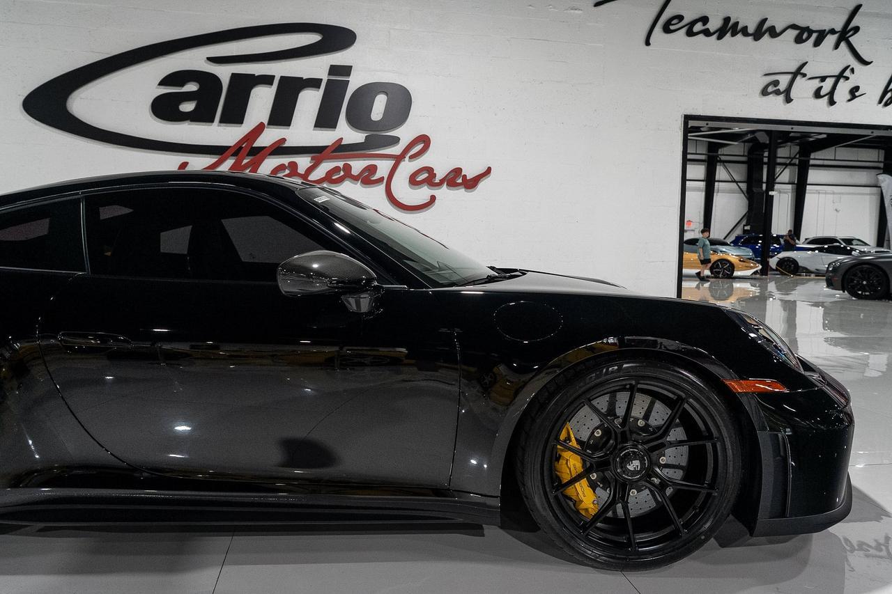 2026 Porsche 911 GT3 Touring 6-SPEED MANUAL! Extended leather,Exclusive Design taillights,PCCB AND MUCH MORE!! Fort Lauderdale FL