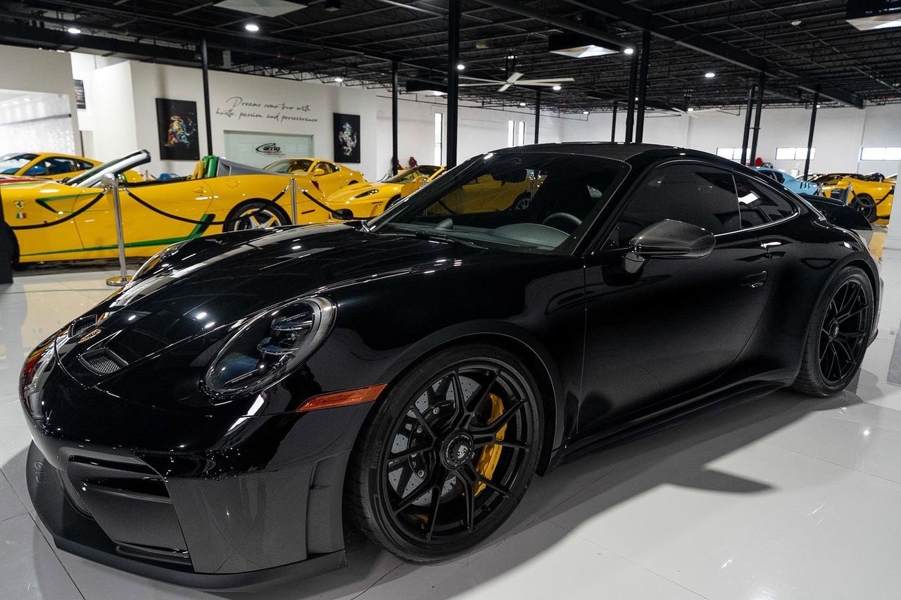 2026 Porsche 911 GT3 Touring 6-SPEED MANUAL! Extended leather,Exclusive Design taillights,PCCB AND MUCH MORE!!