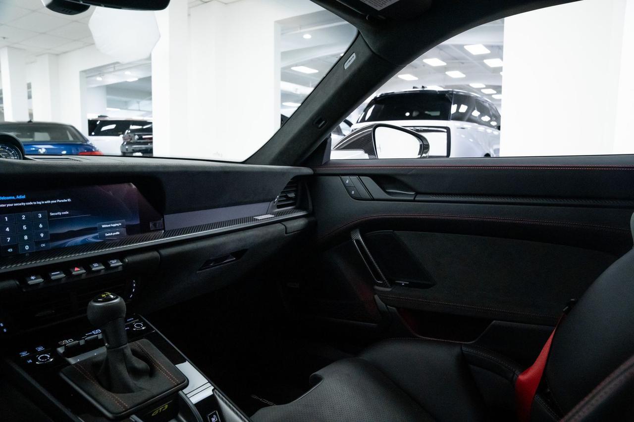 2026 Porsche 911 GT3 Weissach Pkg / FAL / Buckets / Matrix LEDs Portland OR