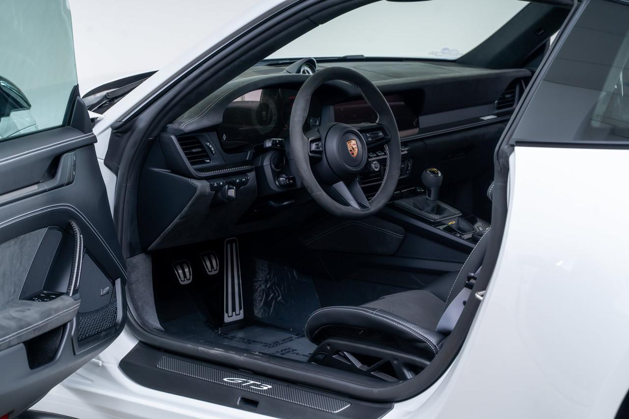 2026 Porsche 911 GT3 Wiessach Package / Folding Lightweight Bucket Seat Portland OR