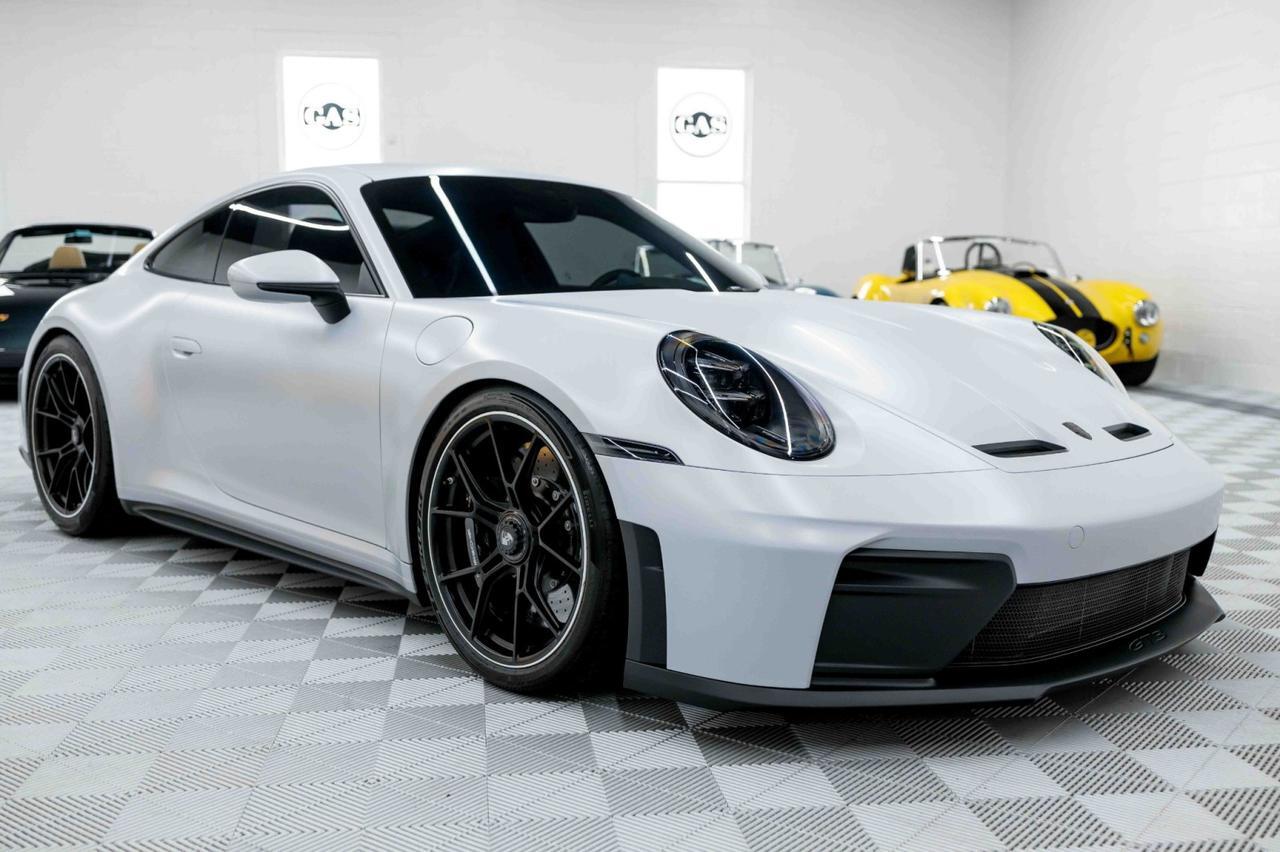 2026 Porsche 911 GT3 w/Touring Package
