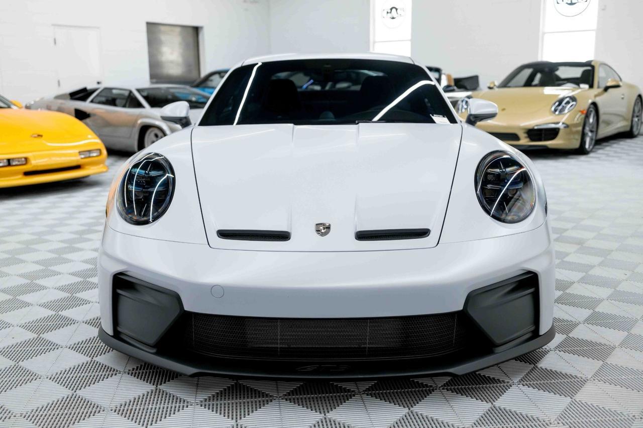 2026 Porsche 911 GT3 w/Touring Package