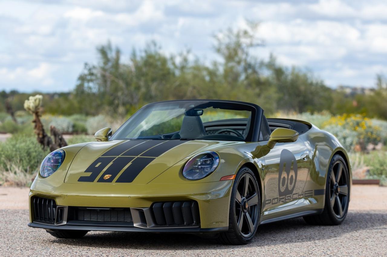 2026 Porsche 911 Spirit 70 Carrera GTS Cabriolet