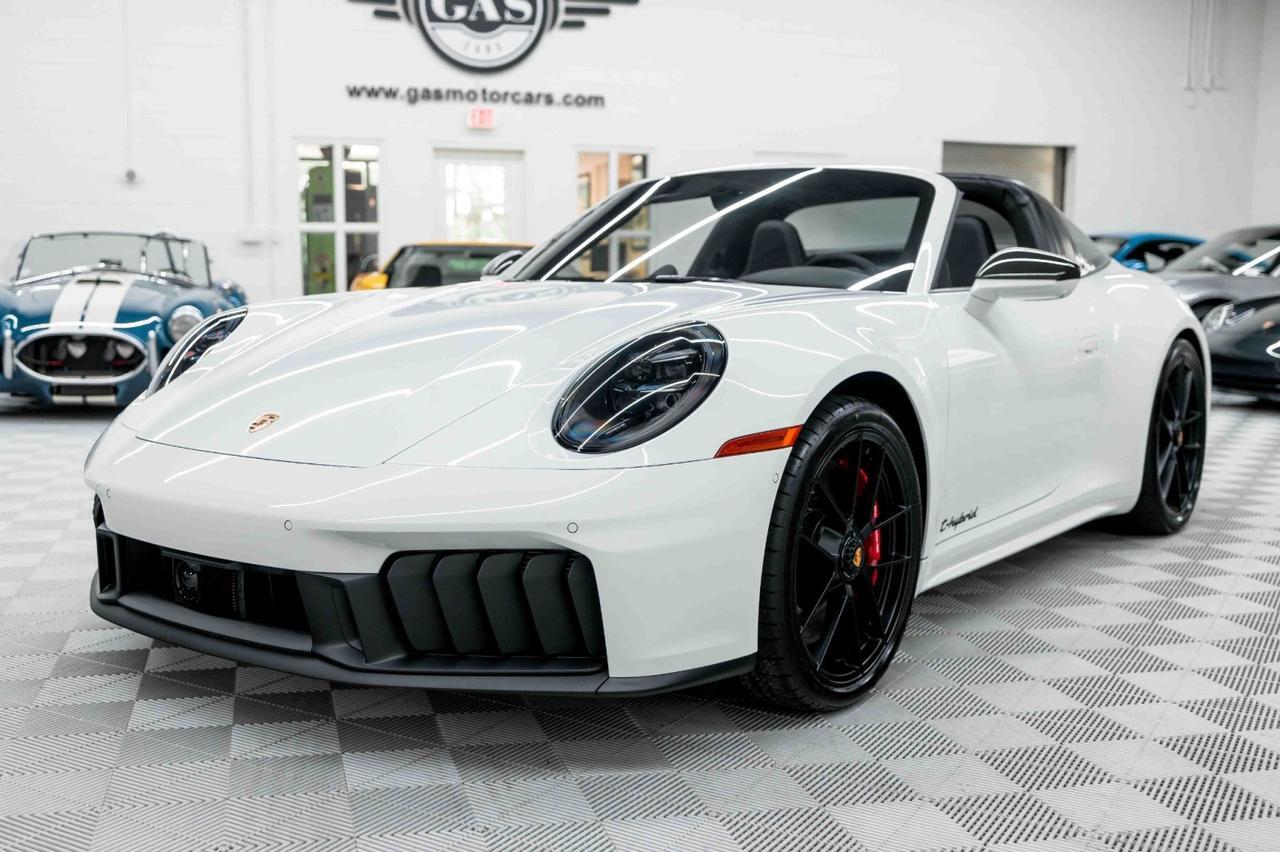 2026 Porsche 911 Targa 4 GTS