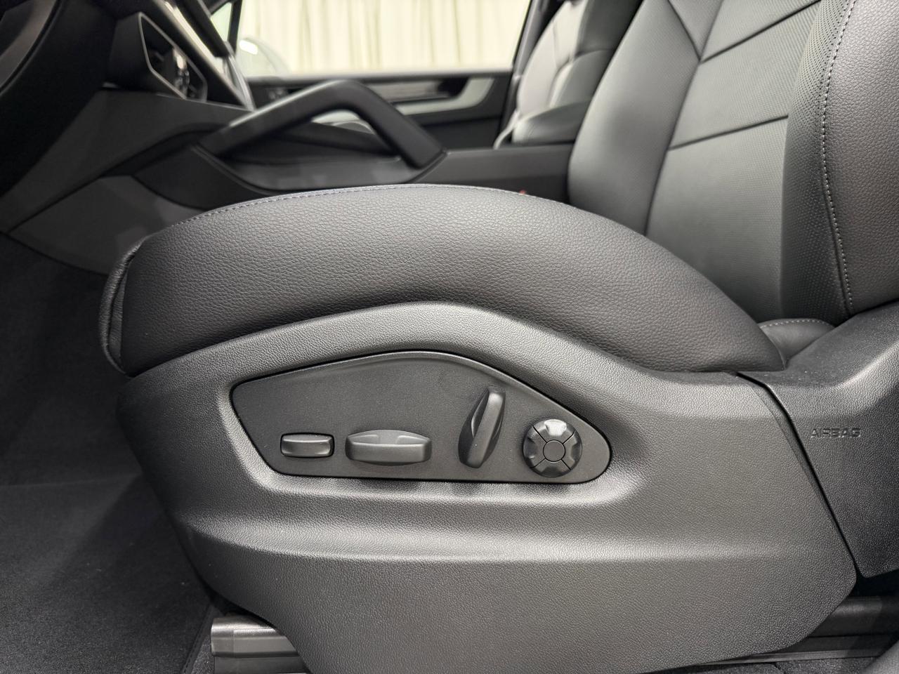 2026 Porsche Cayenne Newark DE