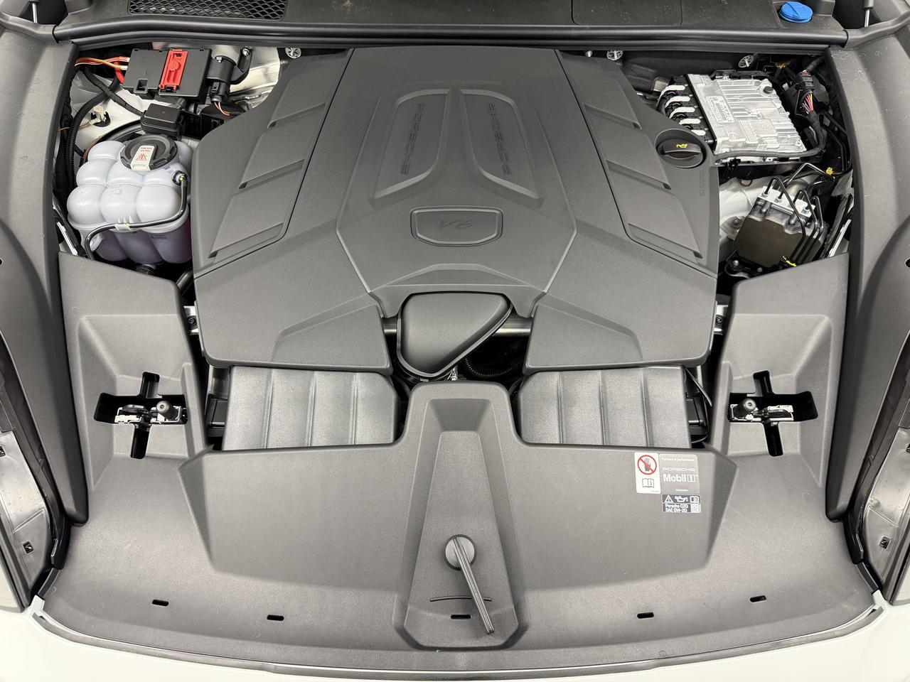 2026 Porsche Cayenne Newark DE