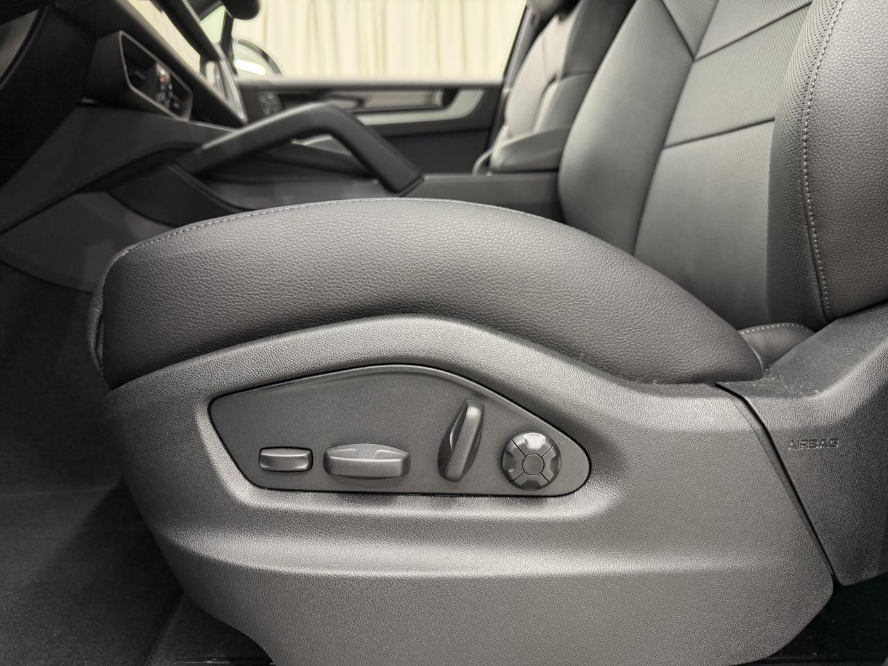 2026 Porsche Cayenne Newark DE