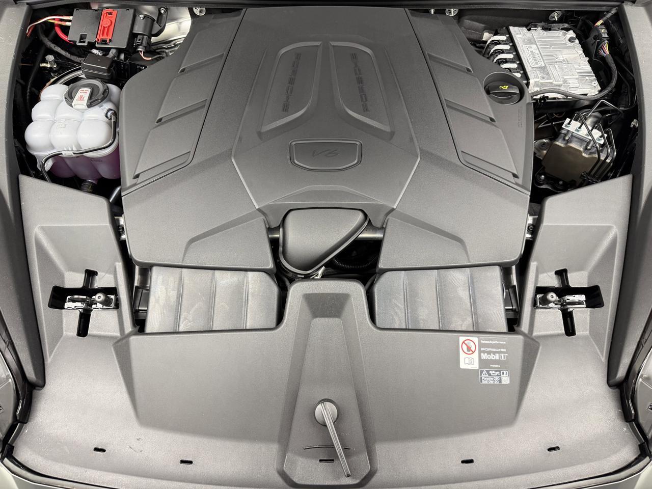 2026 Porsche Cayenne Newark DE