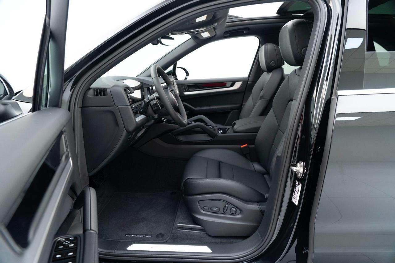 2026 Porsche Cayenne Pompano Beach FL
