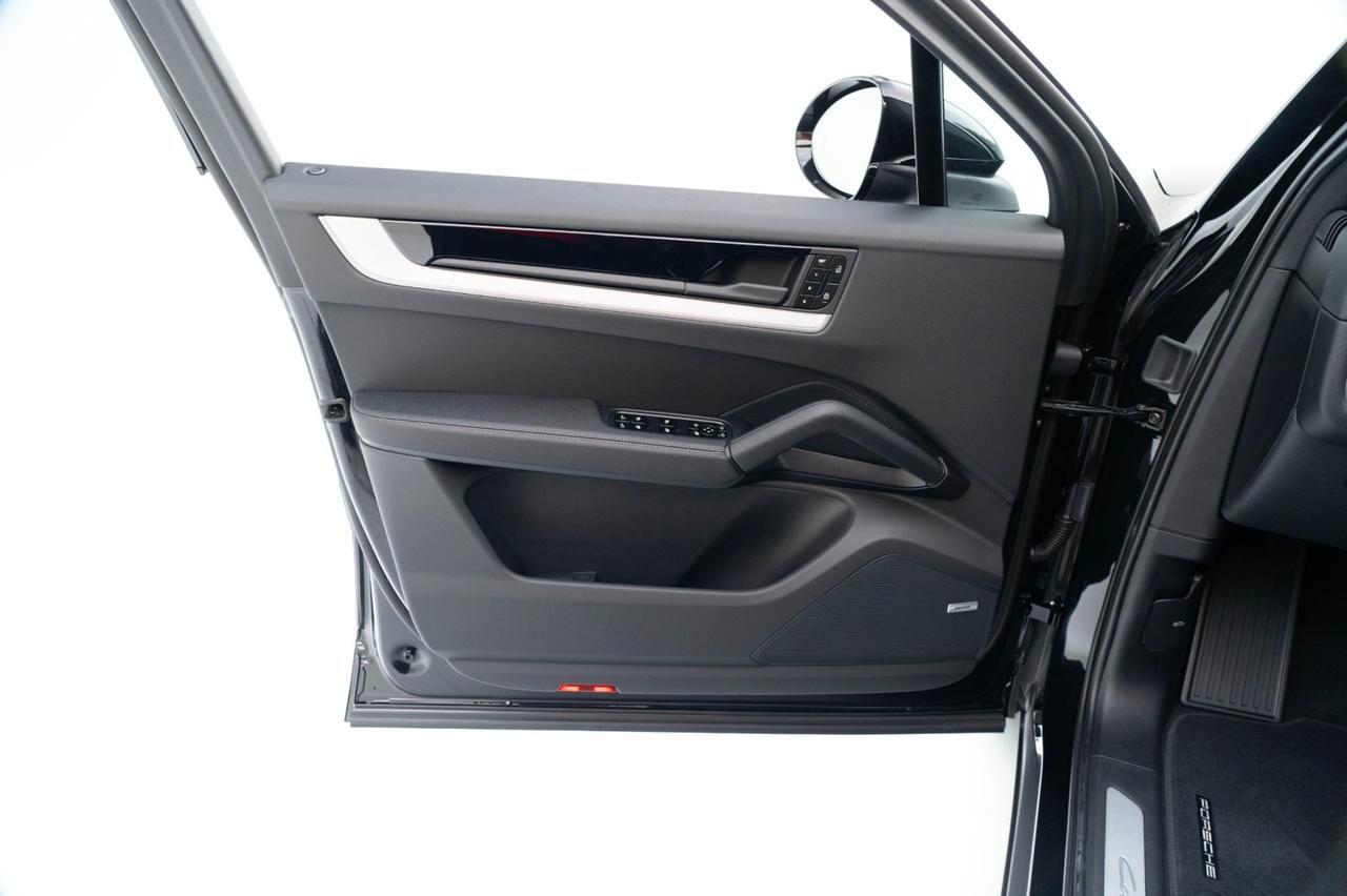2026 Porsche Cayenne Pompano Beach FL