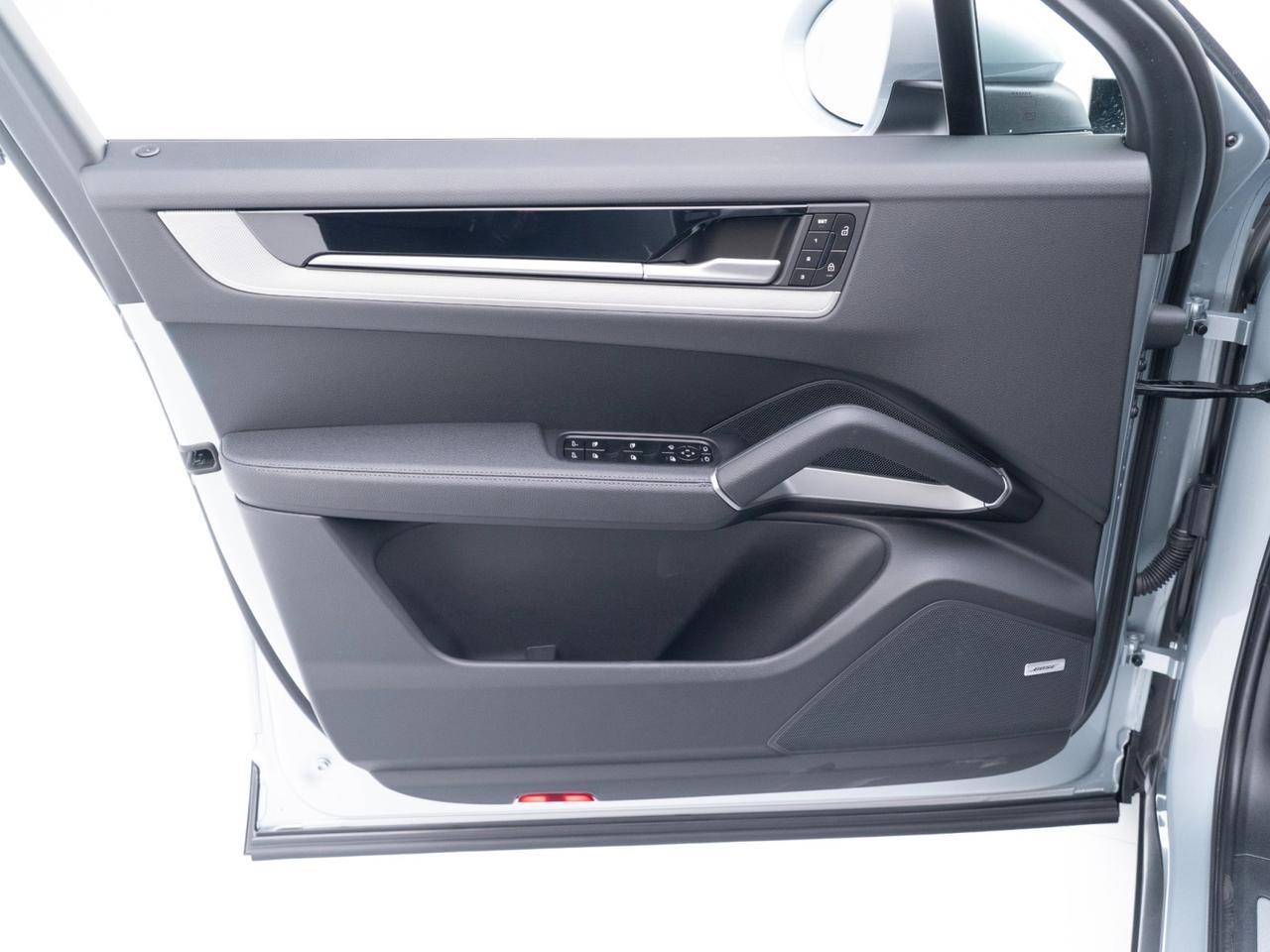 2026 Porsche Cayenne Pompano Beach FL