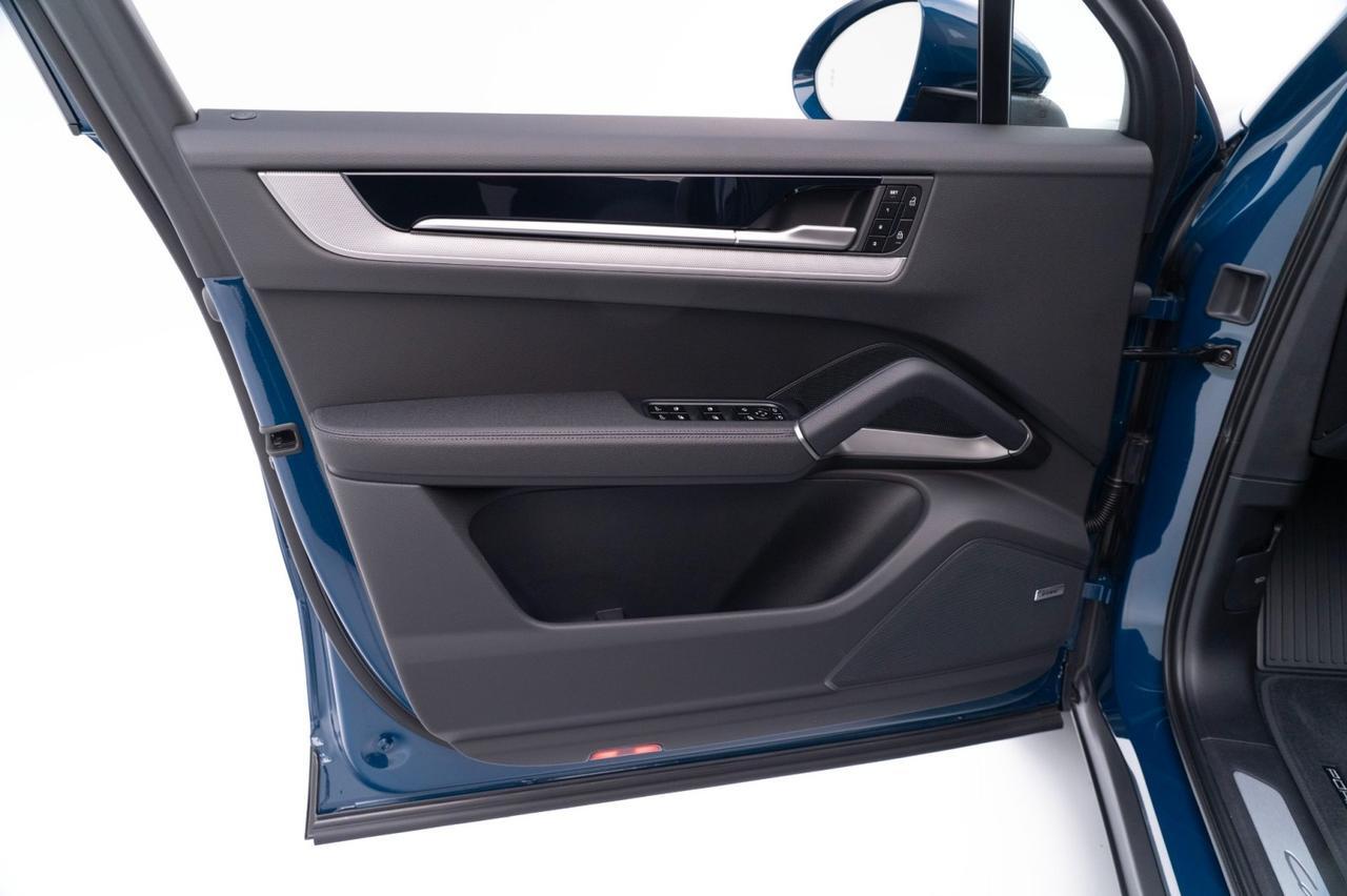 2026 Porsche Cayenne Pompano Beach FL