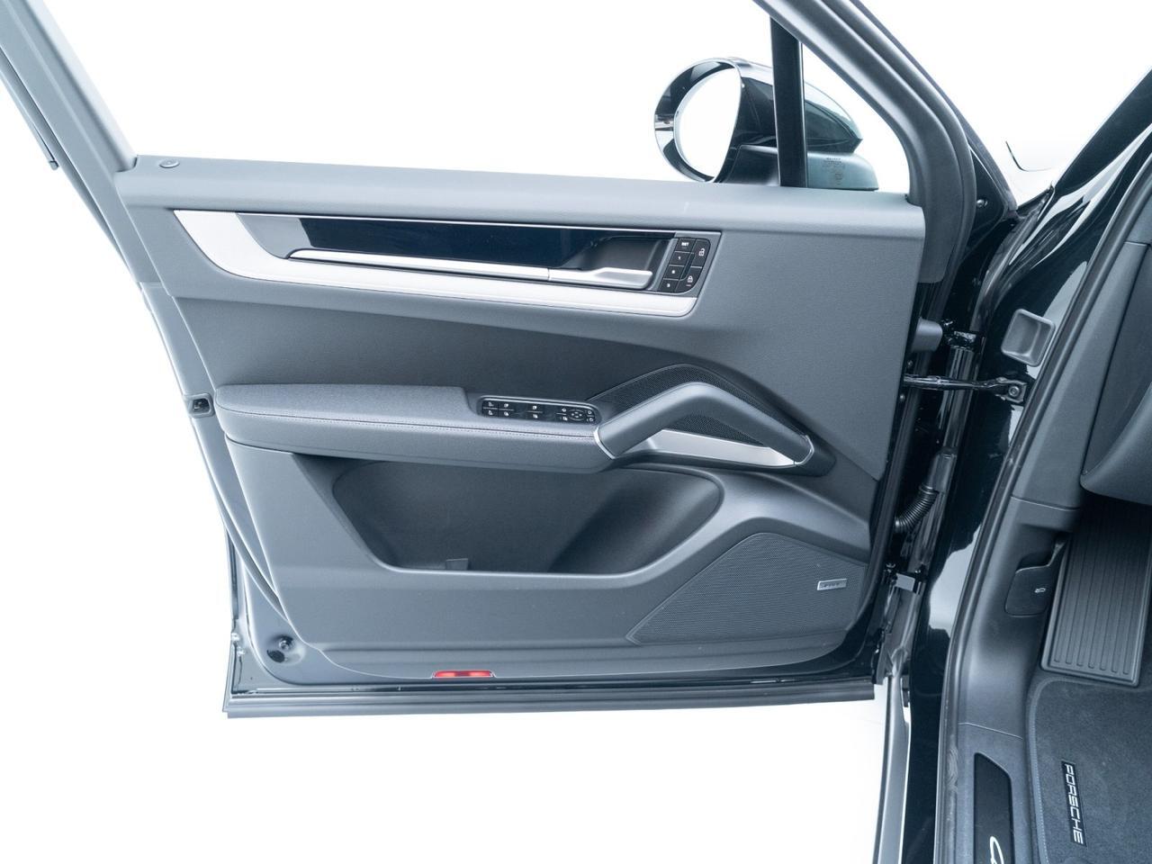 2026 Porsche Cayenne Pompano Beach FL