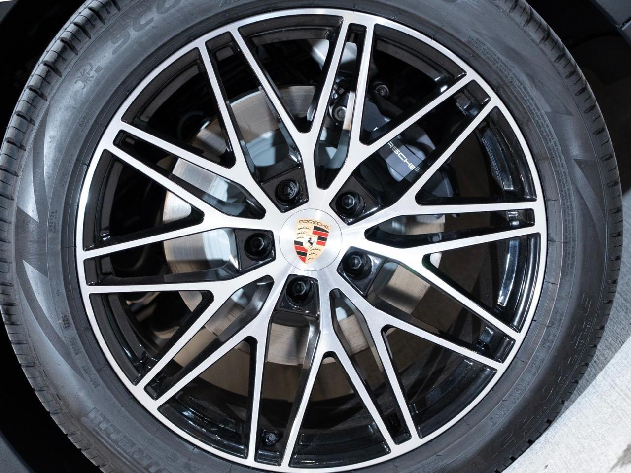2026 Porsche Cayenne Pompano Beach FL