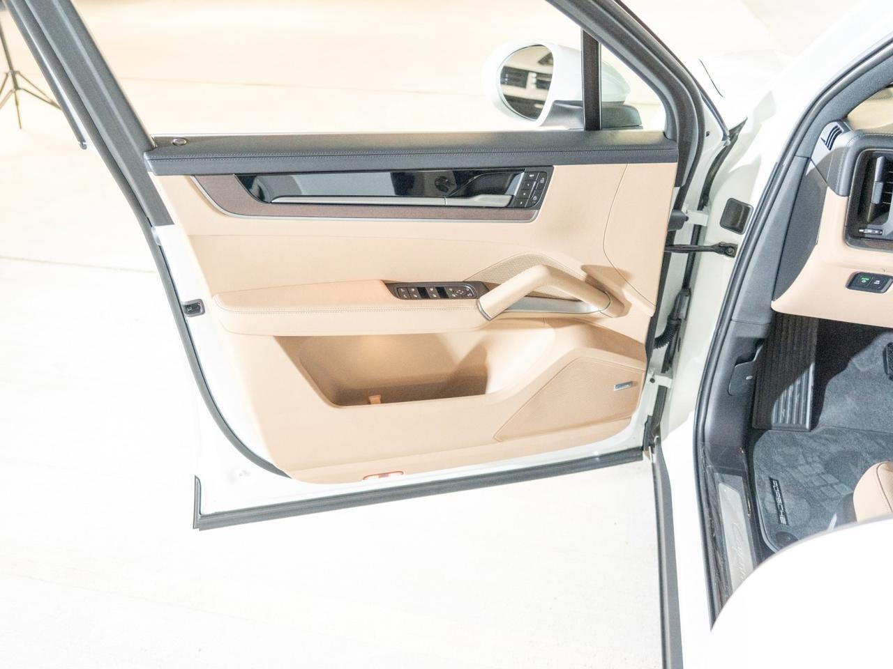 2026 Porsche Cayenne Pompano Beach FL