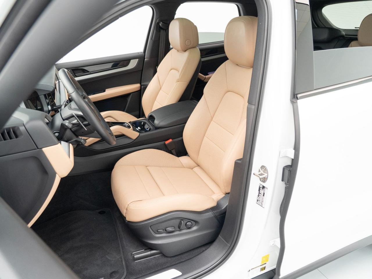 2026 Porsche Cayenne Pompano Beach FL
