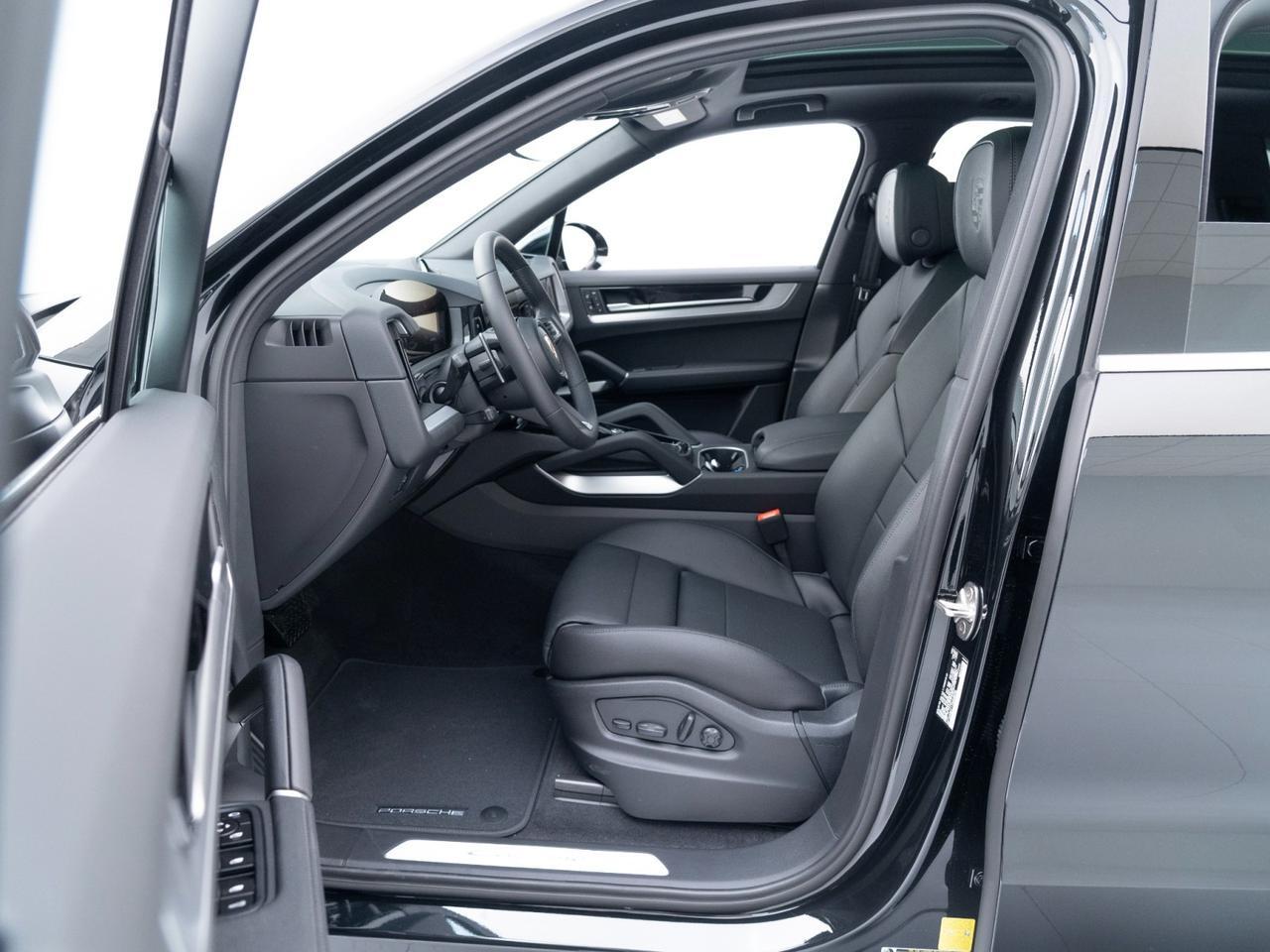 2026 Porsche Cayenne Pompano Beach FL