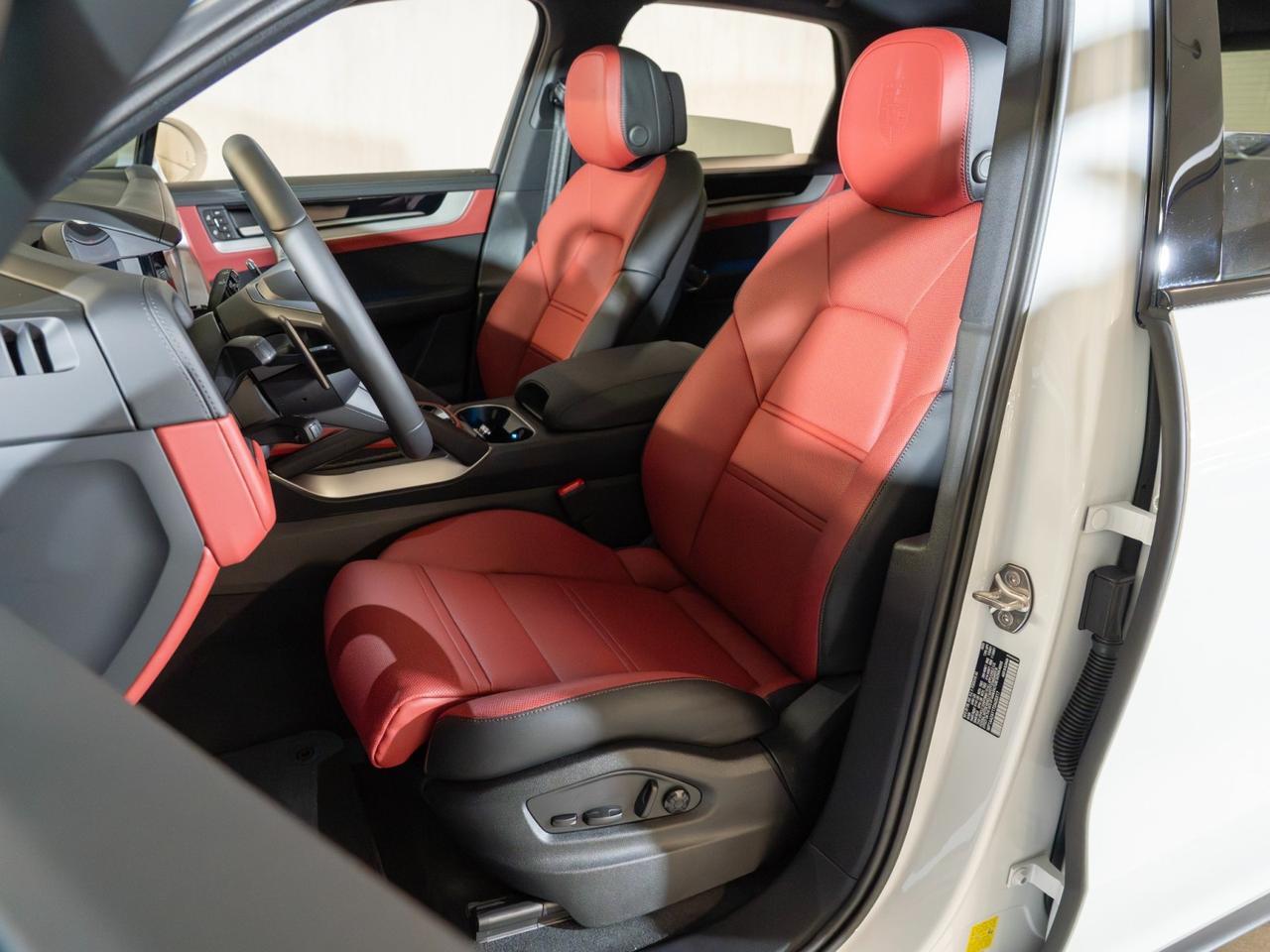 2026 Porsche Cayenne Pompano Beach FL
