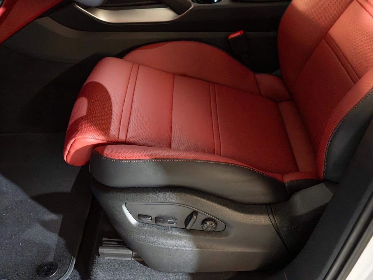 2026 Porsche Cayenne Pompano Beach FL