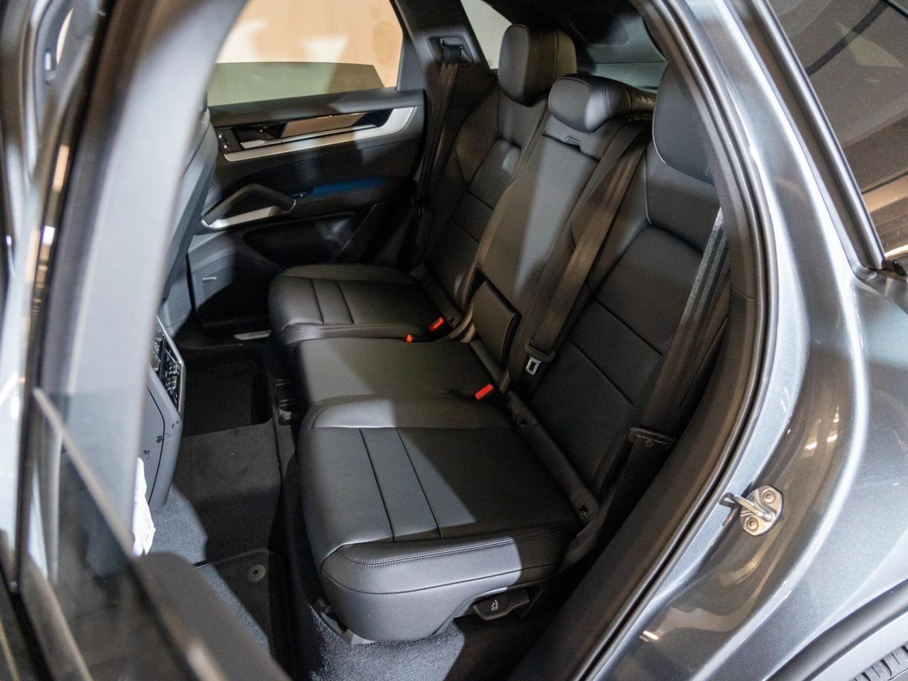 2026 Porsche Cayenne Pompano Beach FL