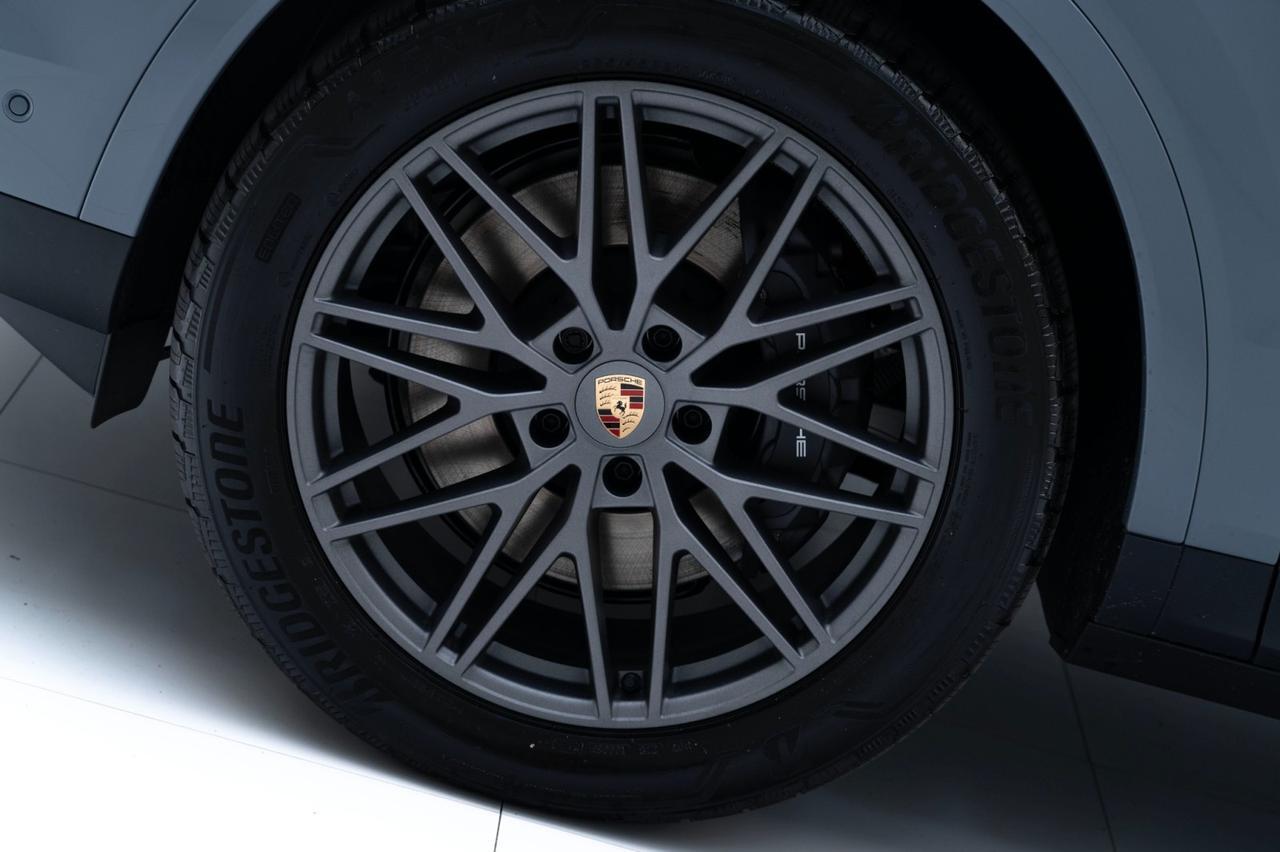 2026 Porsche Cayenne Pompano Beach FL
