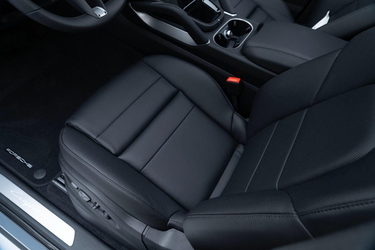 2026 Porsche Cayenne Pompano Beach FL
