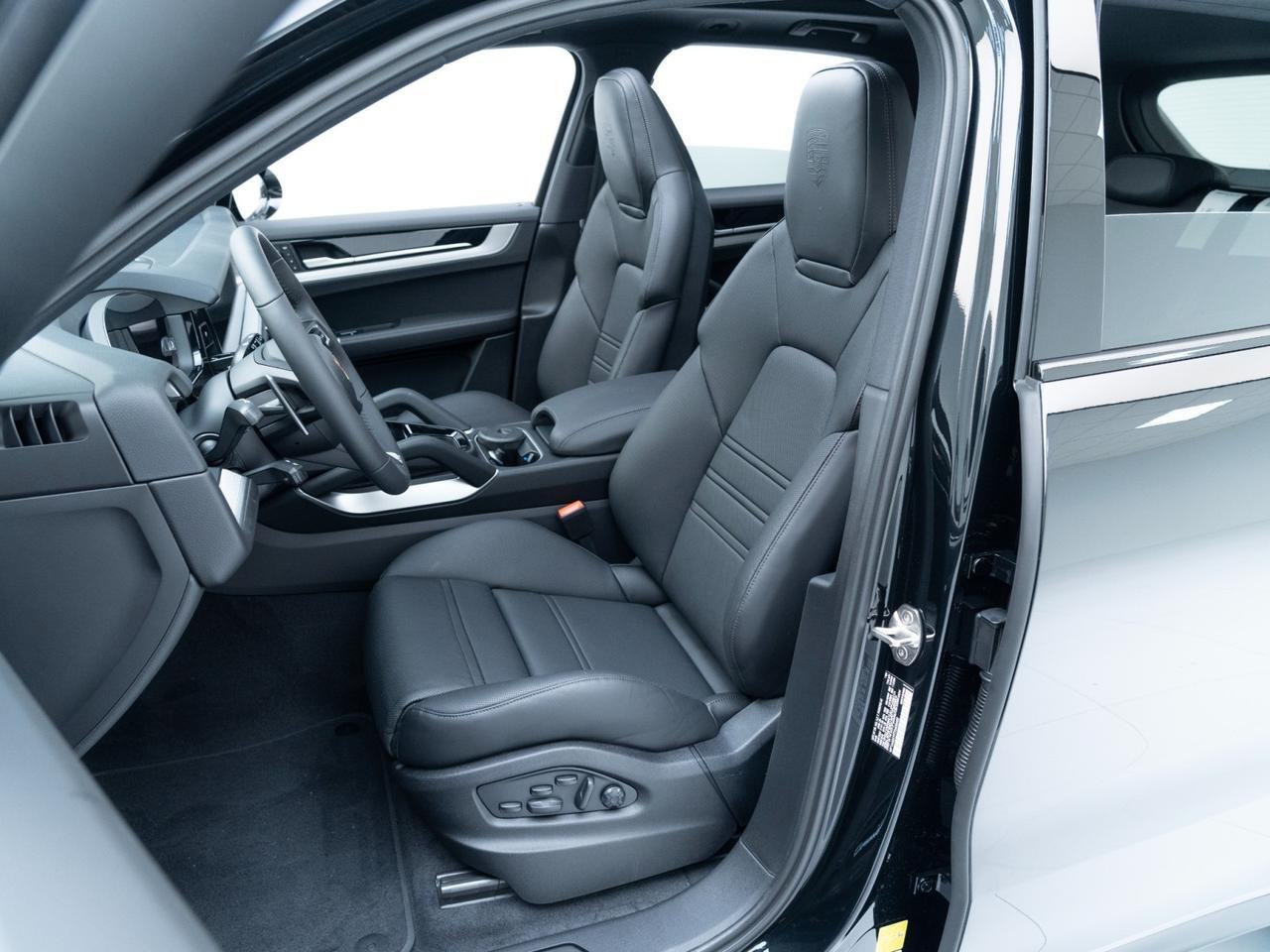 2026 Porsche Cayenne Pompano Beach FL