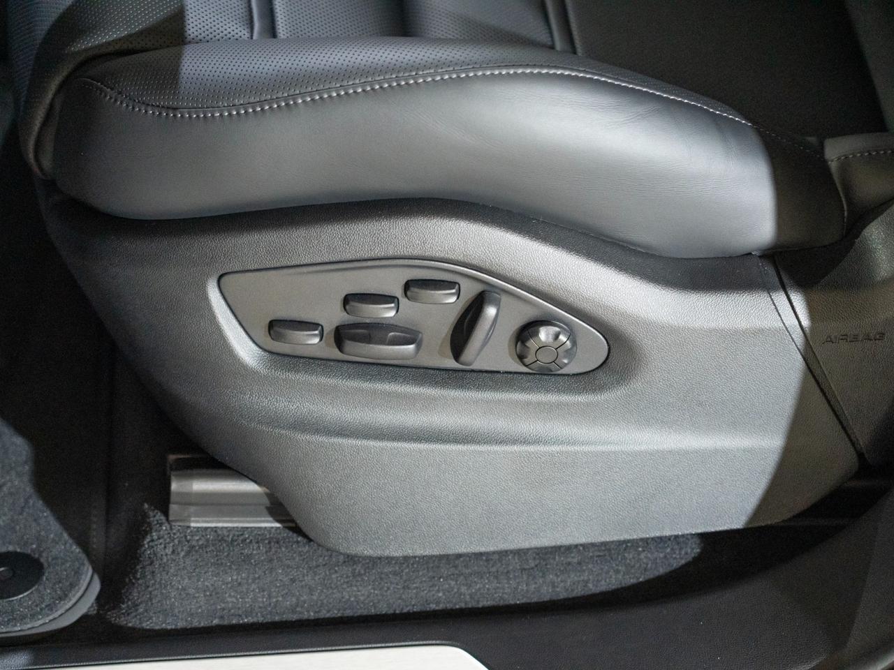 2026 Porsche Cayenne Pompano Beach FL