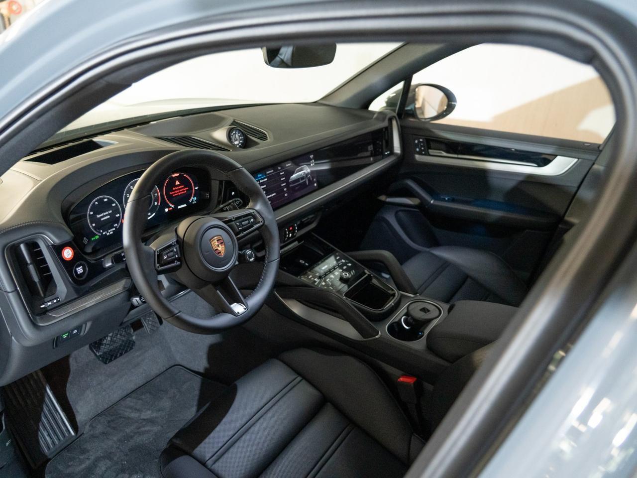 2026 Porsche Cayenne Pompano Beach FL