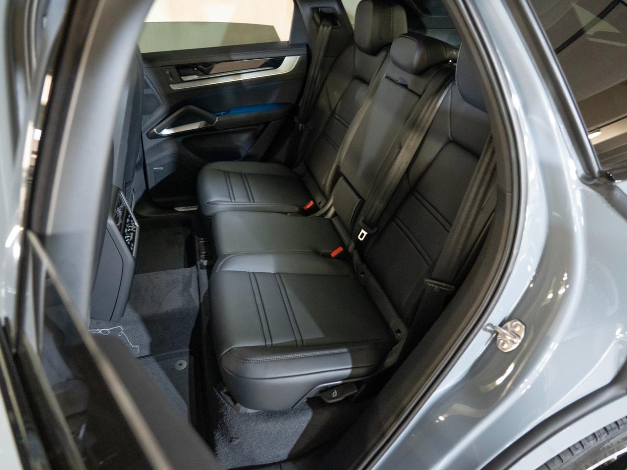 2026 Porsche Cayenne Pompano Beach FL