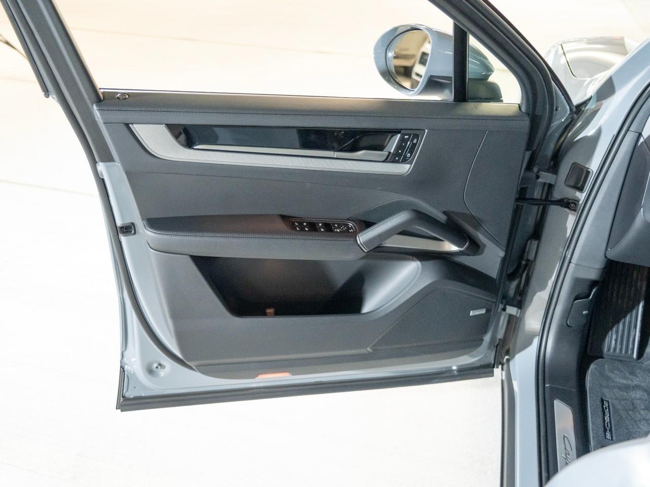 2026 Porsche Cayenne Pompano Beach FL