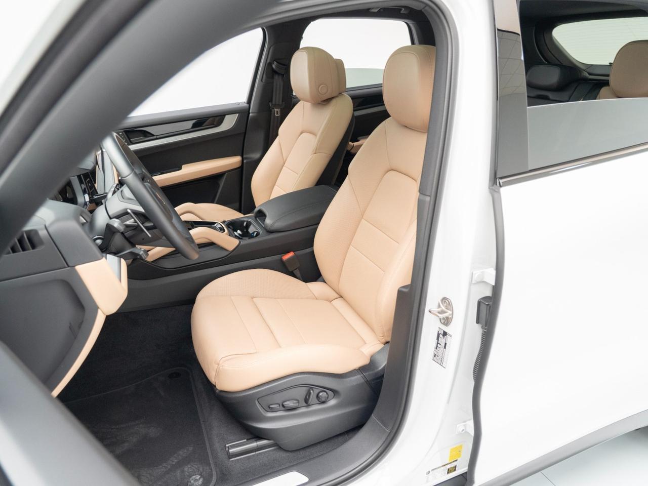 2026 Porsche Cayenne Pompano Beach FL