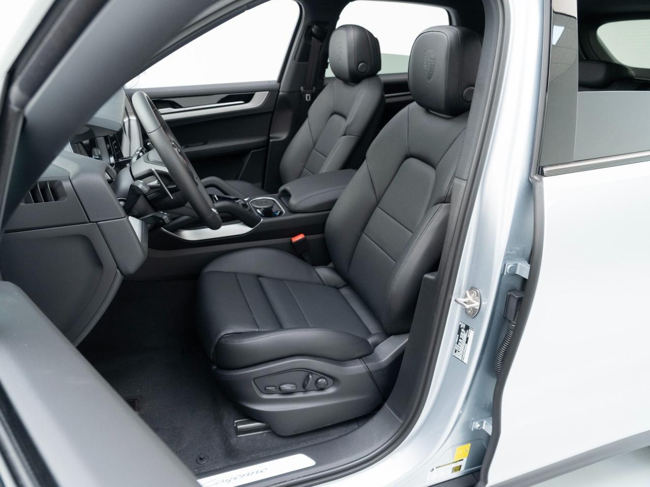 2026 Porsche Cayenne Pompano Beach FL