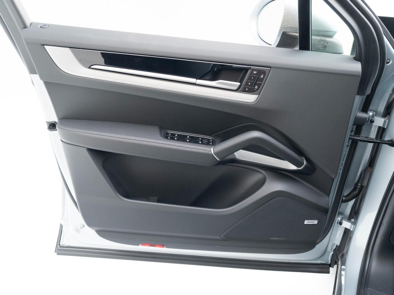 2026 Porsche Cayenne Pompano Beach FL