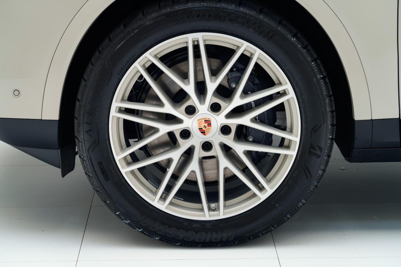 2026 Porsche Cayenne Pompano Beach FL