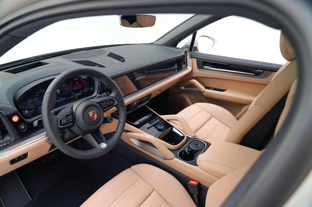 2026 Porsche Cayenne Pompano Beach FL