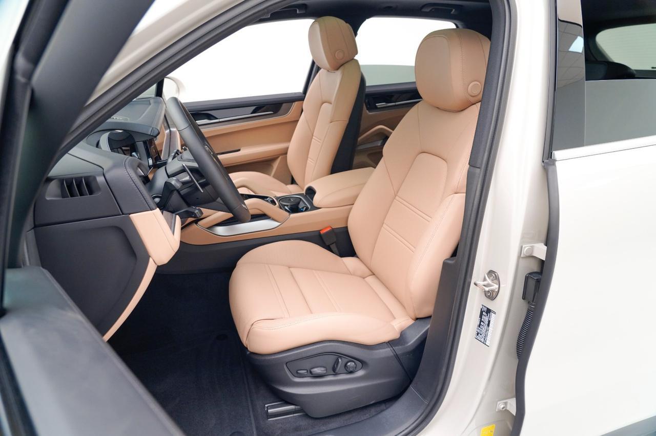 2026 Porsche Cayenne Pompano Beach FL