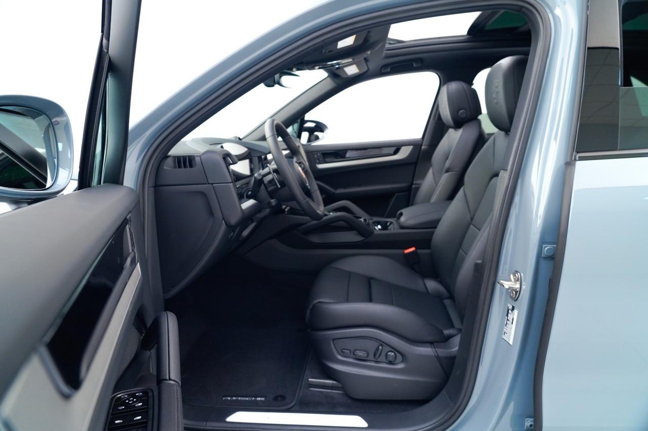 2026 Porsche Cayenne Pompano Beach FL