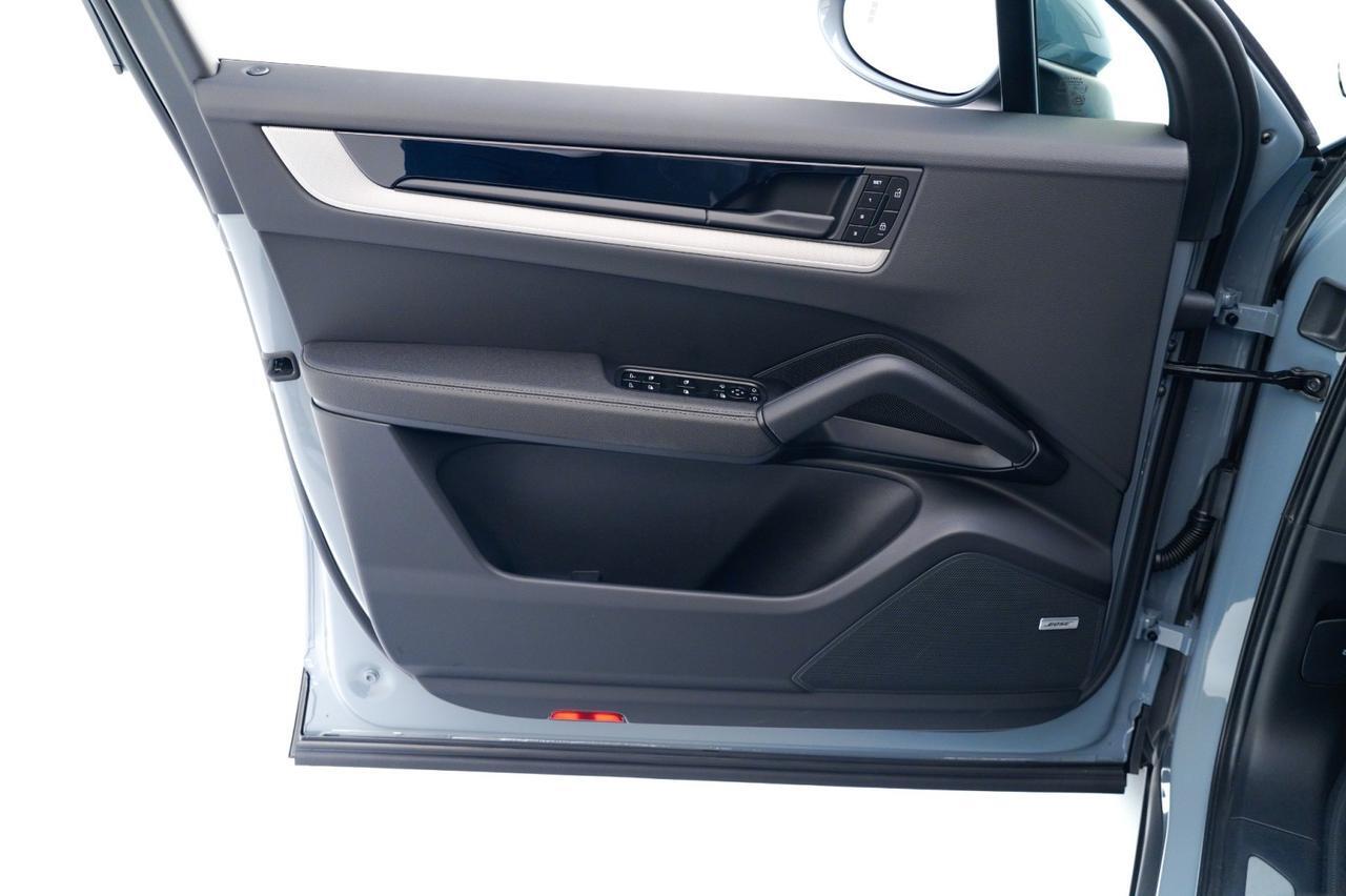 2026 Porsche Cayenne Pompano Beach FL