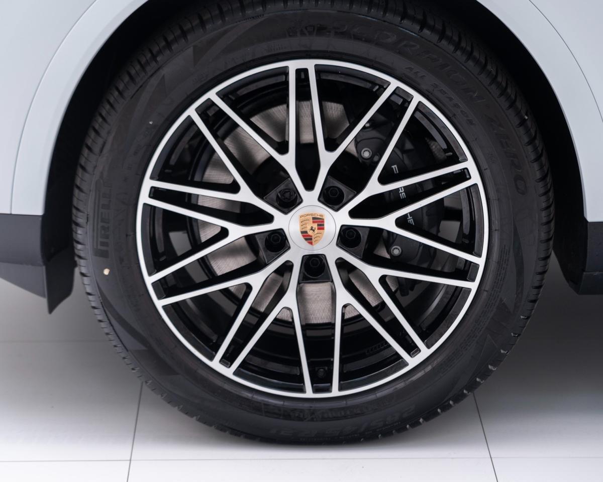 2026 Porsche Cayenne Pompano Beach FL