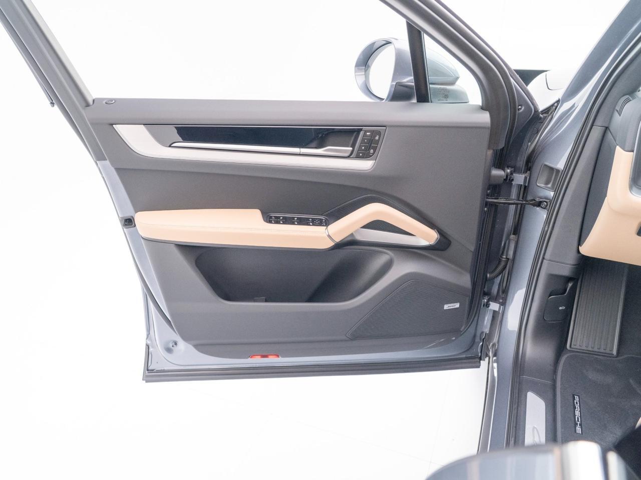 2026 Porsche Cayenne Pompano Beach FL