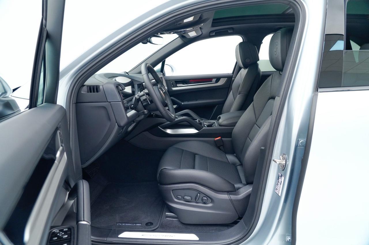 2026 Porsche Cayenne Pompano Beach FL