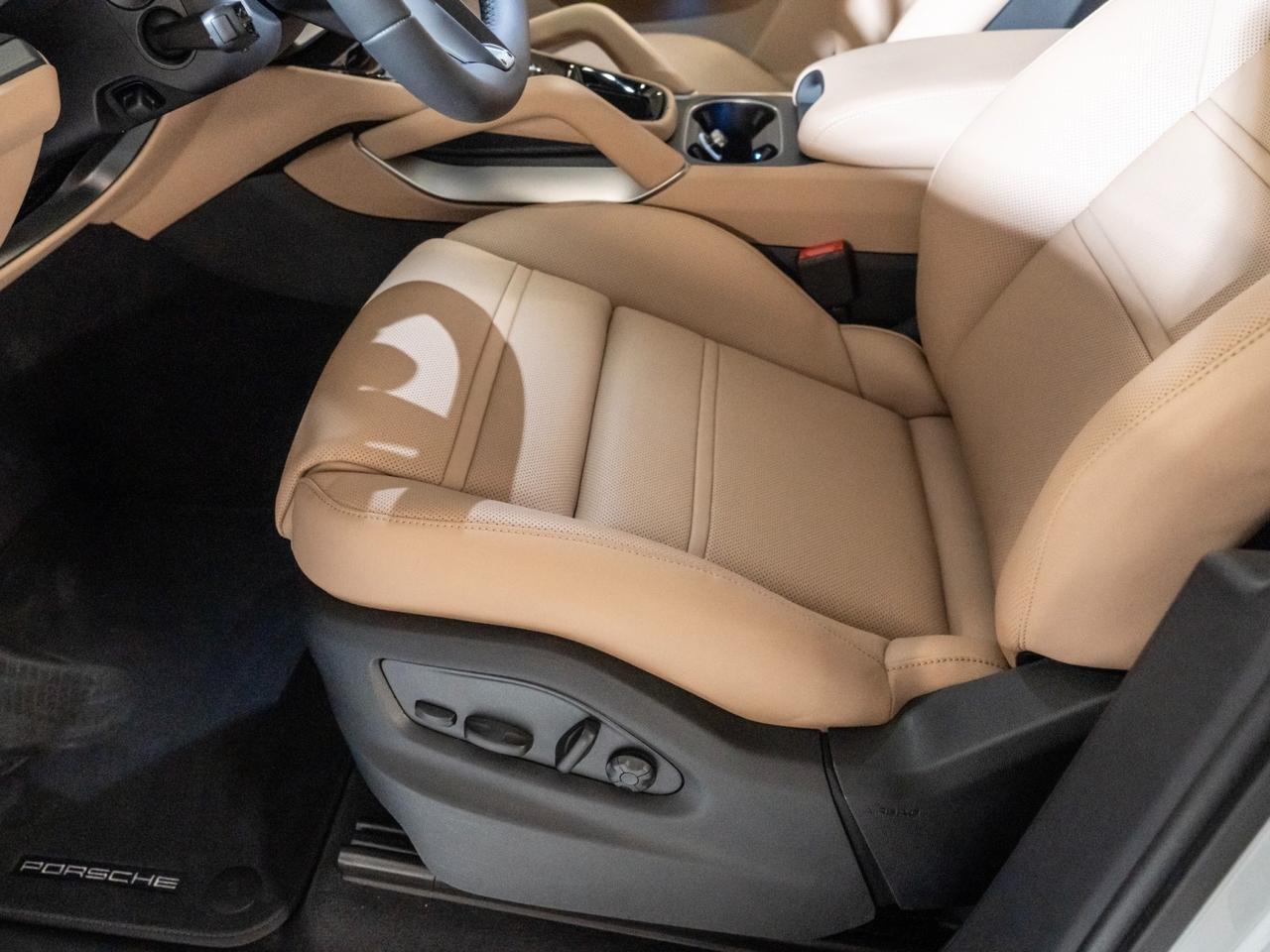 2026 Porsche Cayenne Pompano Beach FL