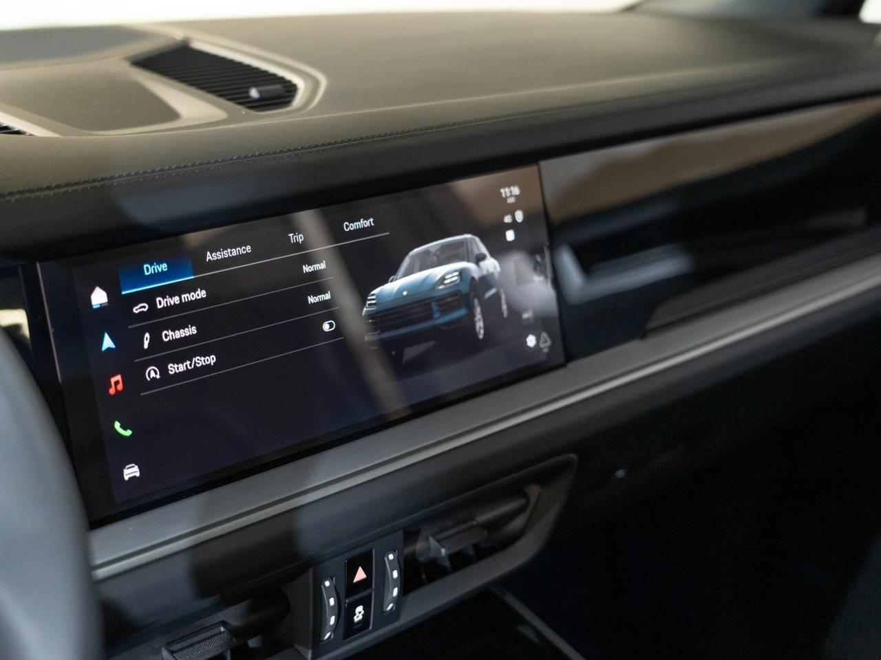 2026 Porsche Cayenne Pompano Beach FL