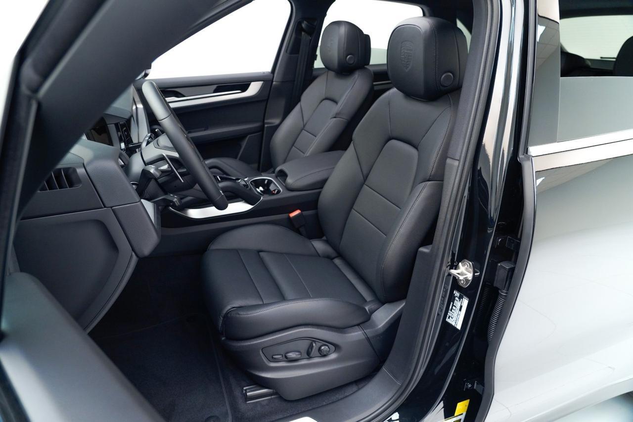 2026 Porsche Cayenne Pompano Beach FL